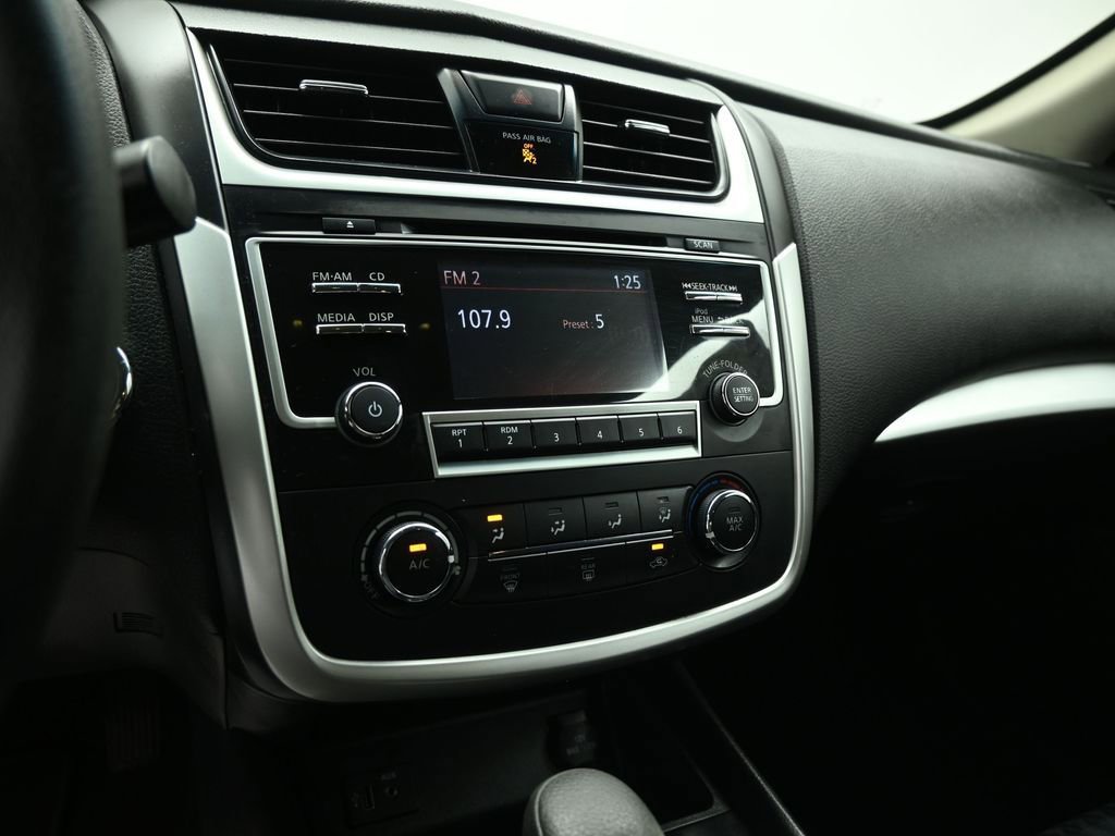 Used 2017 Nissan Altima 2.5 S w/ Power Driver Seat Package image 15