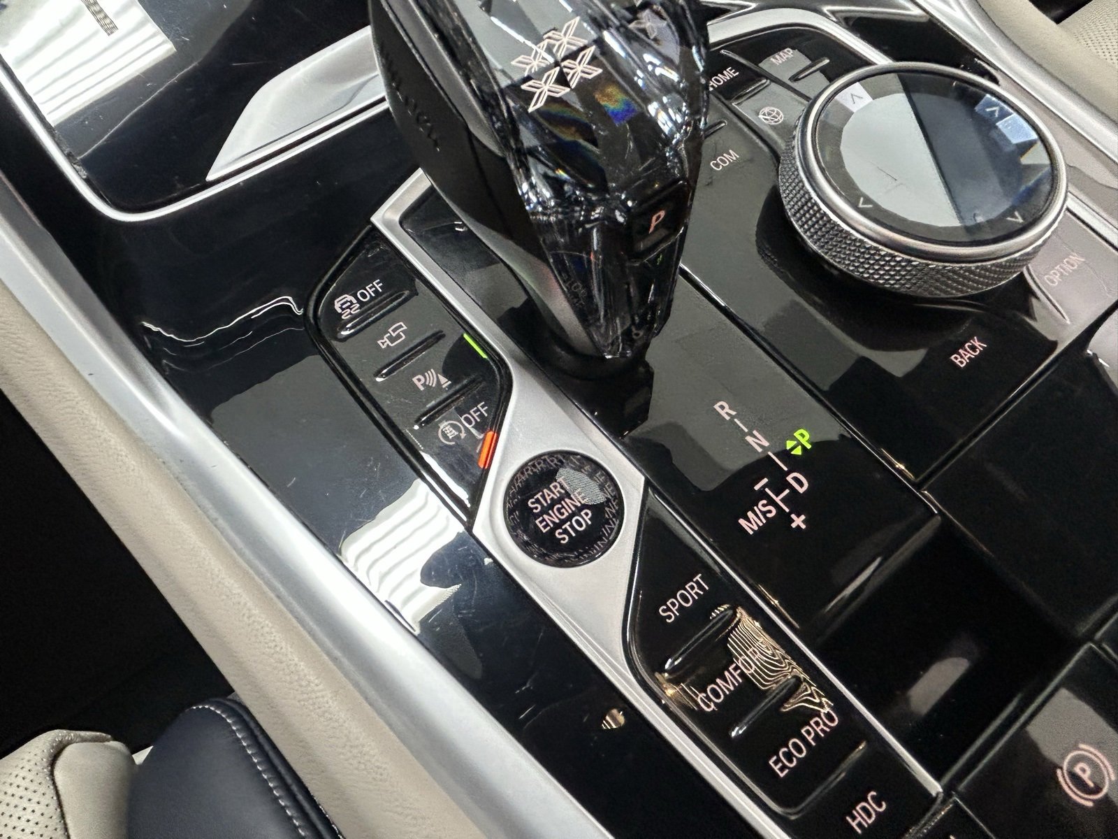 Used 2023 BMW X6 M50i w/ Executive Package image 18