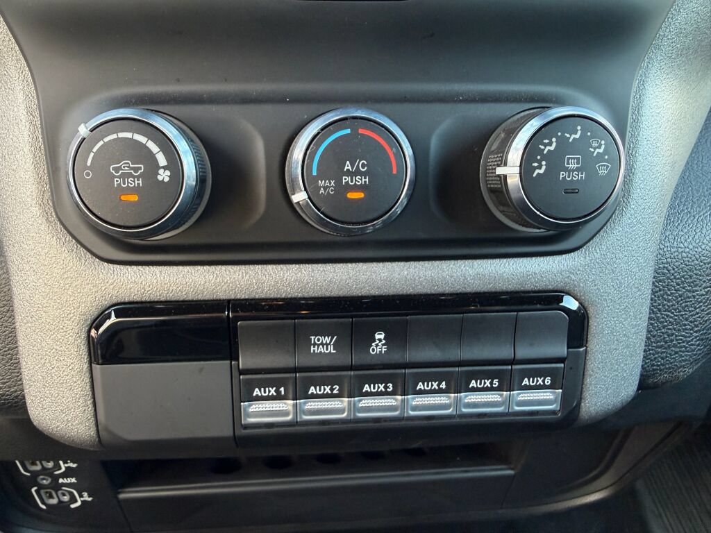 Used 2024 RAM 3500 Tradesman w/ Snow Chief Group AWD/4WD image 22