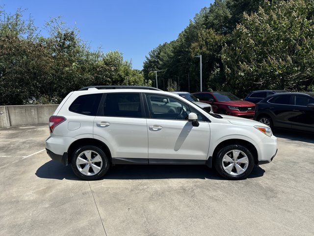 Used 2016 Subaru Forester 2.5i Premium AWD/4WD image 5