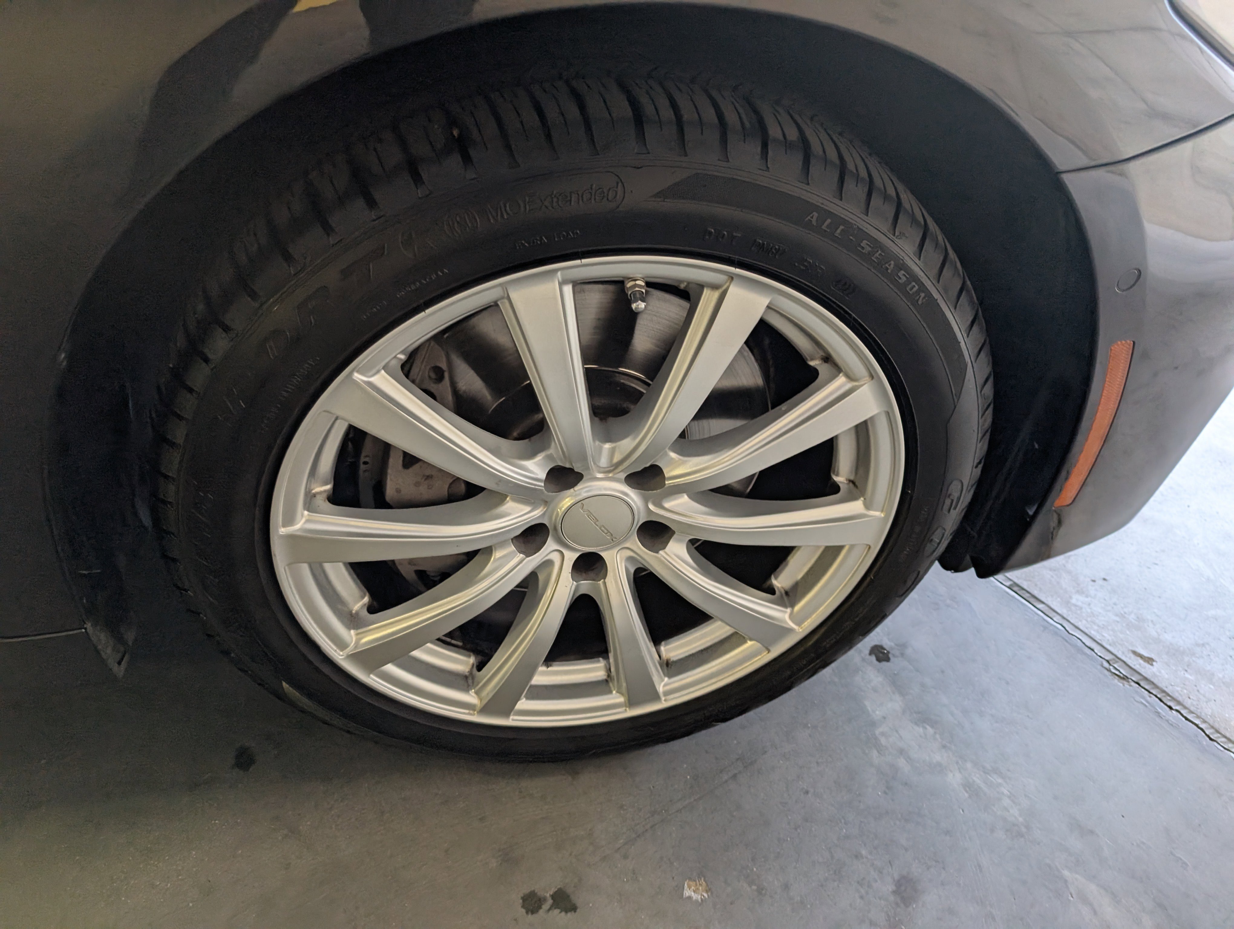 Used 2021 BMW 540i xDrive w/ Premium Package image 18