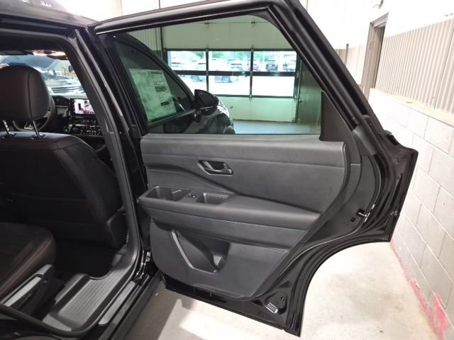 New 2026 Nissan Pathfinder Rock Creek w/ Rock Creek Premium Package AWD/4WD image 19