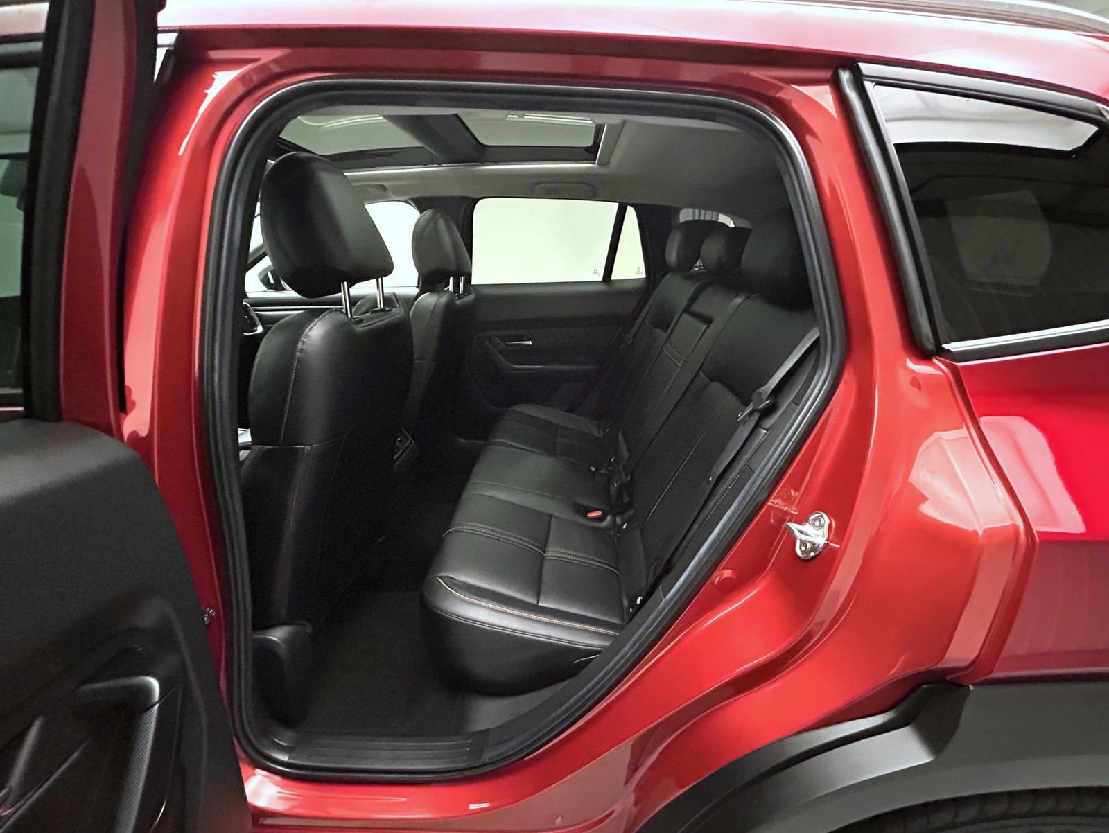 Certified 2025 MAZDA CX-50 AWD 2.5 S w/ Weather Package image 19