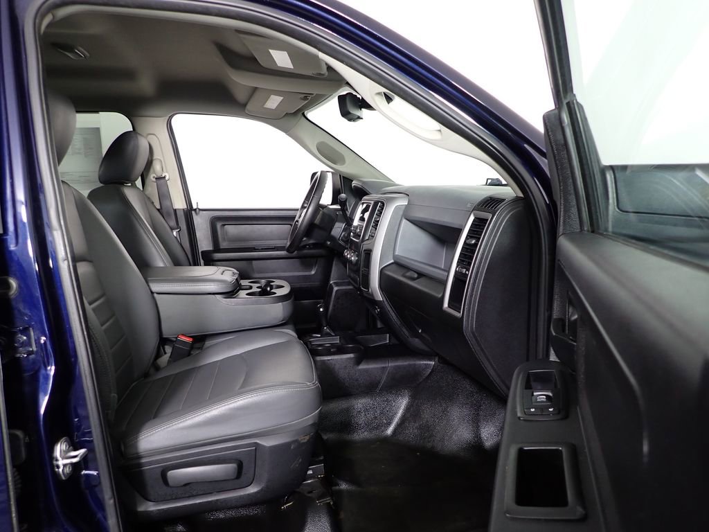 Used 2016 RAM 2500 Tradesman w/ Chrome Appearance Group image 29