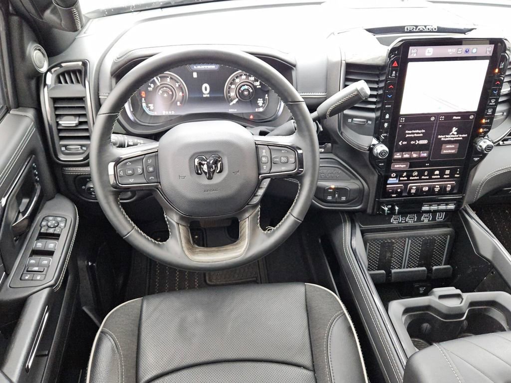 Used 2025 RAM 2500 Limited AWD/4WD image 12