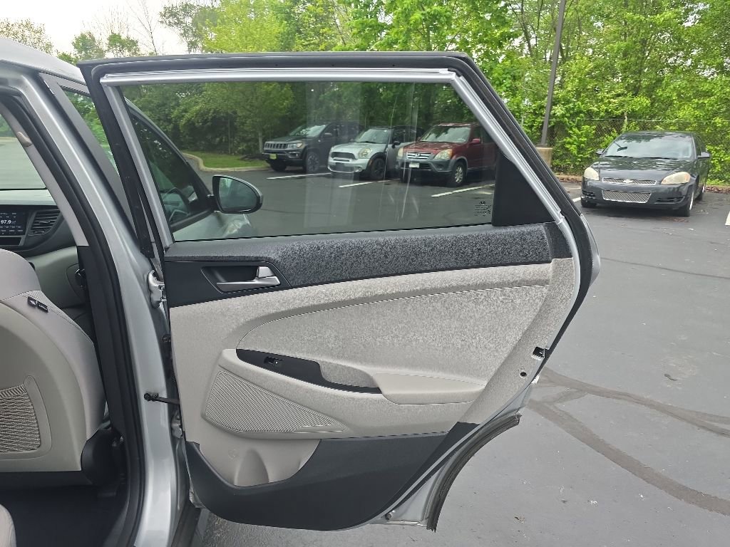 Used 2018 Hyundai Tucson SE AWD/4WD image 29