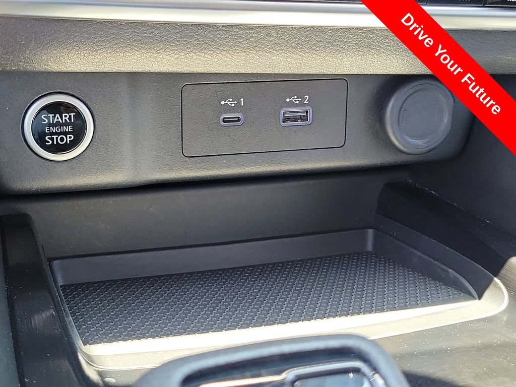 Used 2023 Nissan Rogue SL w/ SL Premium Package FWD image 13
