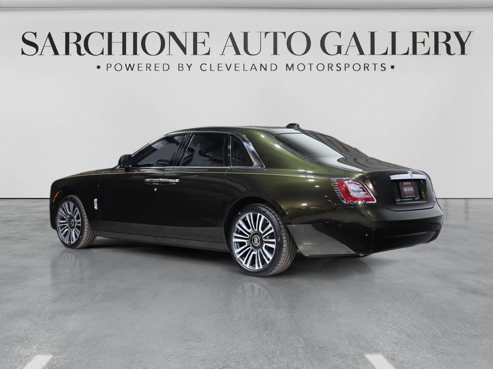 Used 2023 Rolls-Royce Ghost AWD/4WD image 2