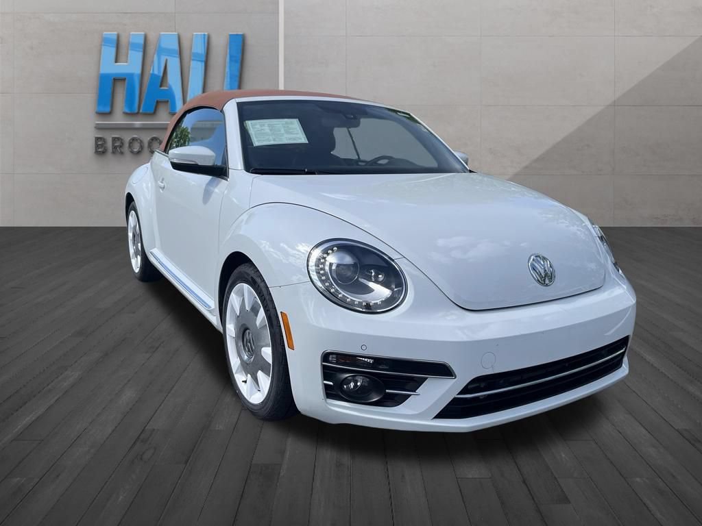 Used 2019 Volkswagen Beetle 2.0T Final Edition SEL FWD image 7