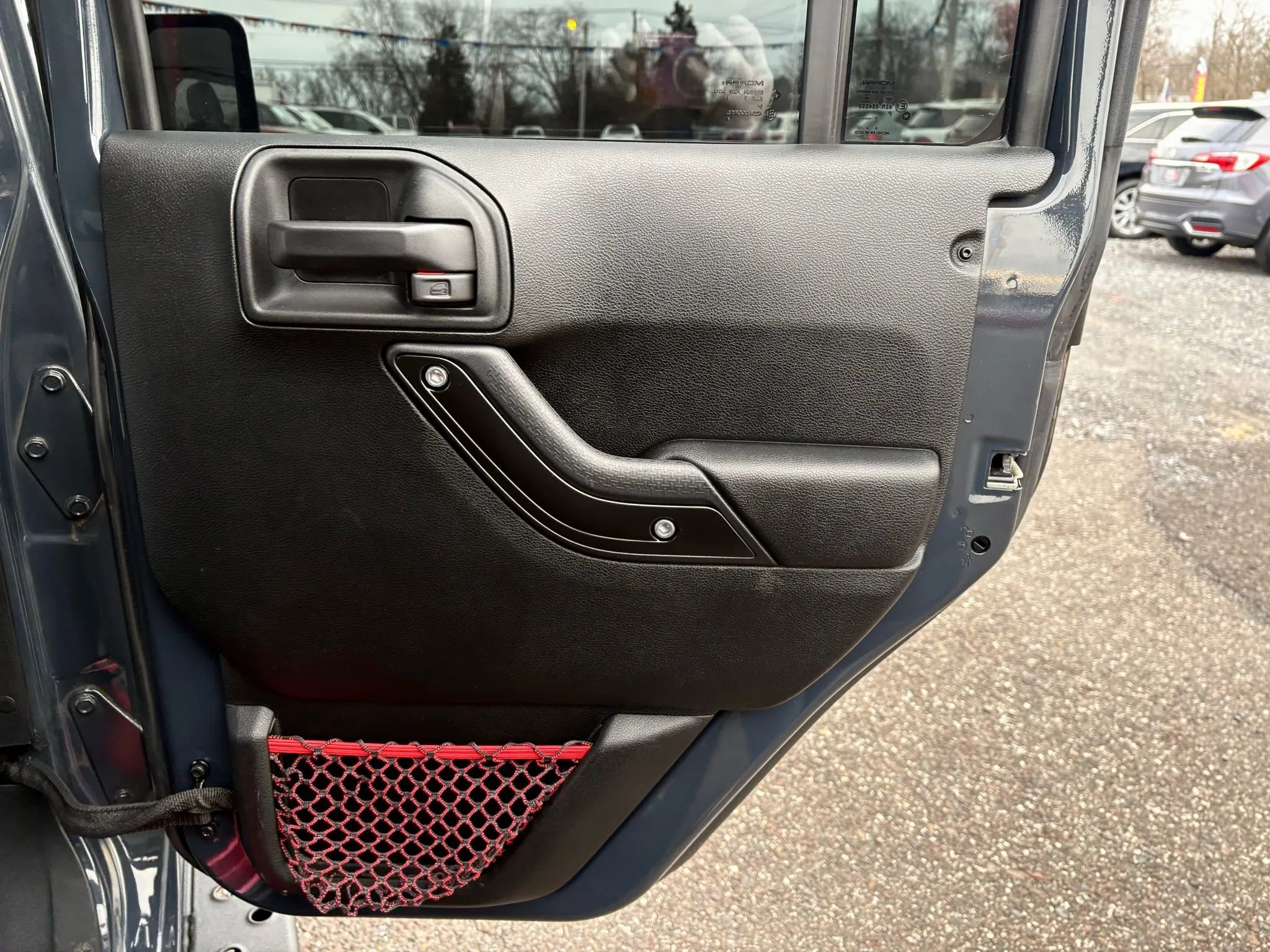 Used 2017 Jeep Wrangler Unlimited Rubicon image 11