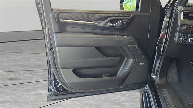 Used 2024 GMC Yukon XL Denali image 12