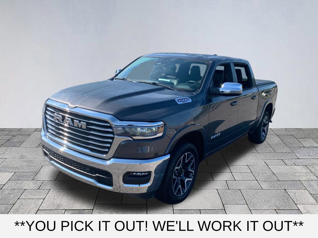 Used 2025 RAM 1500 Laramie AWD/4WD image 3