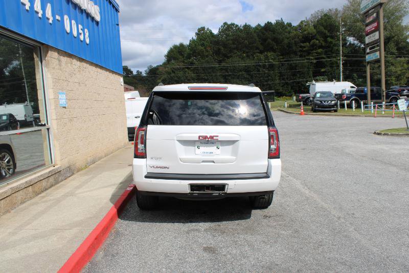 Used 2017 GMC Yukon SLT w/ Premium Edition image 5