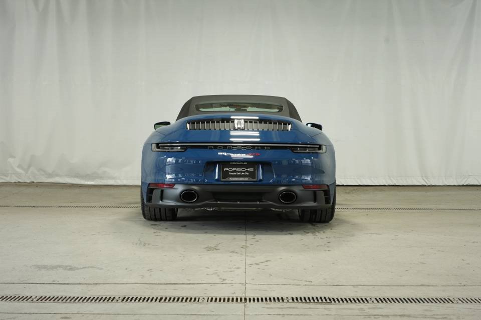 Used 2023 Porsche 911 Carrera GTS image 6