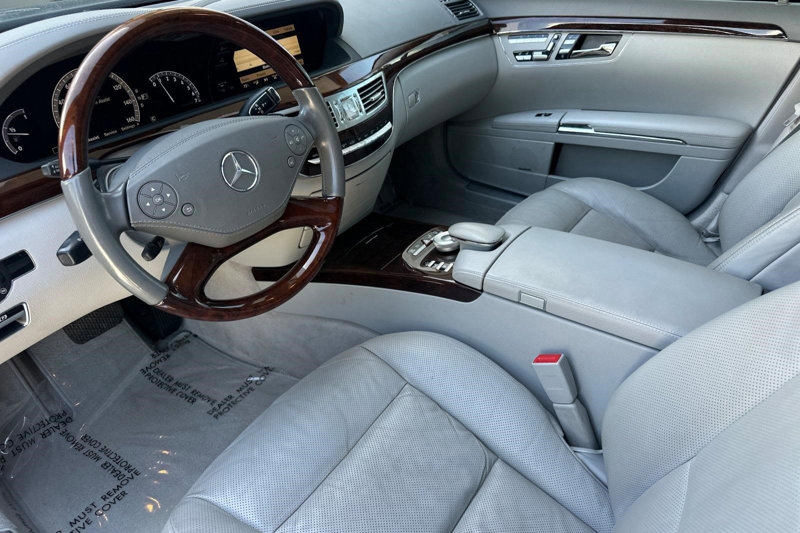 Used 2010 Mercedes-Benz S 550 image 4