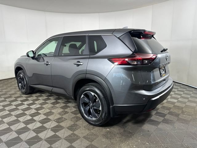 Certified 2026 Nissan Rogue SV image 5