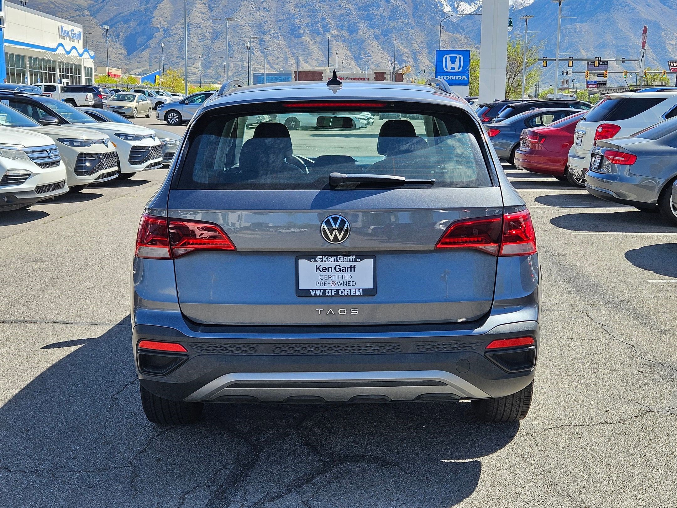 Used 2022 Volkswagen Taos S image 7