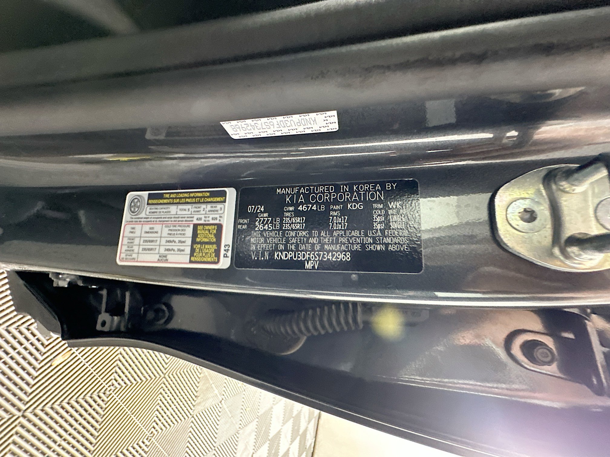 Used 2025 Kia Sportage LX image 12