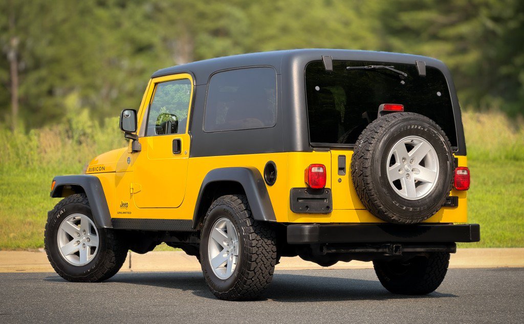 Used 2005 Jeep Wrangler Unlimited Rubicon AWD/4WD image 9