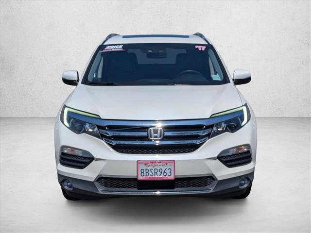 Used 2017 Honda Pilot Elite image 2