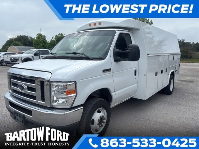 Used 2023 Ford E-450 and Econoline 450 Super Duty w/ Power Windows & Locks Group RWD image 1