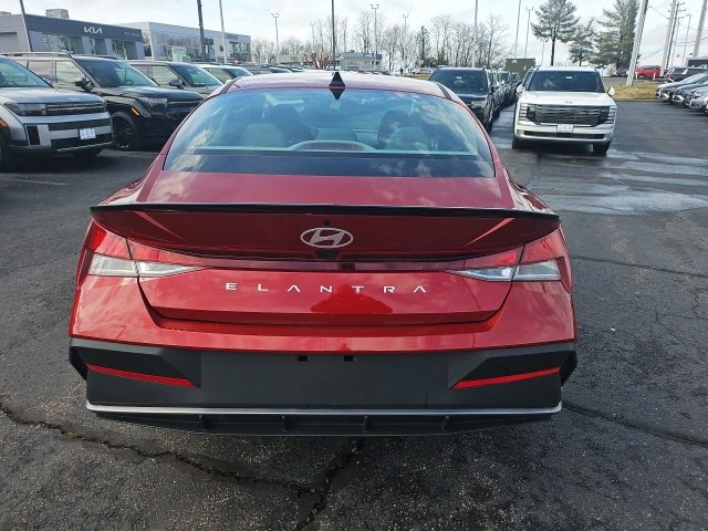 Certified 2025 Hyundai Elantra Sport image 3
