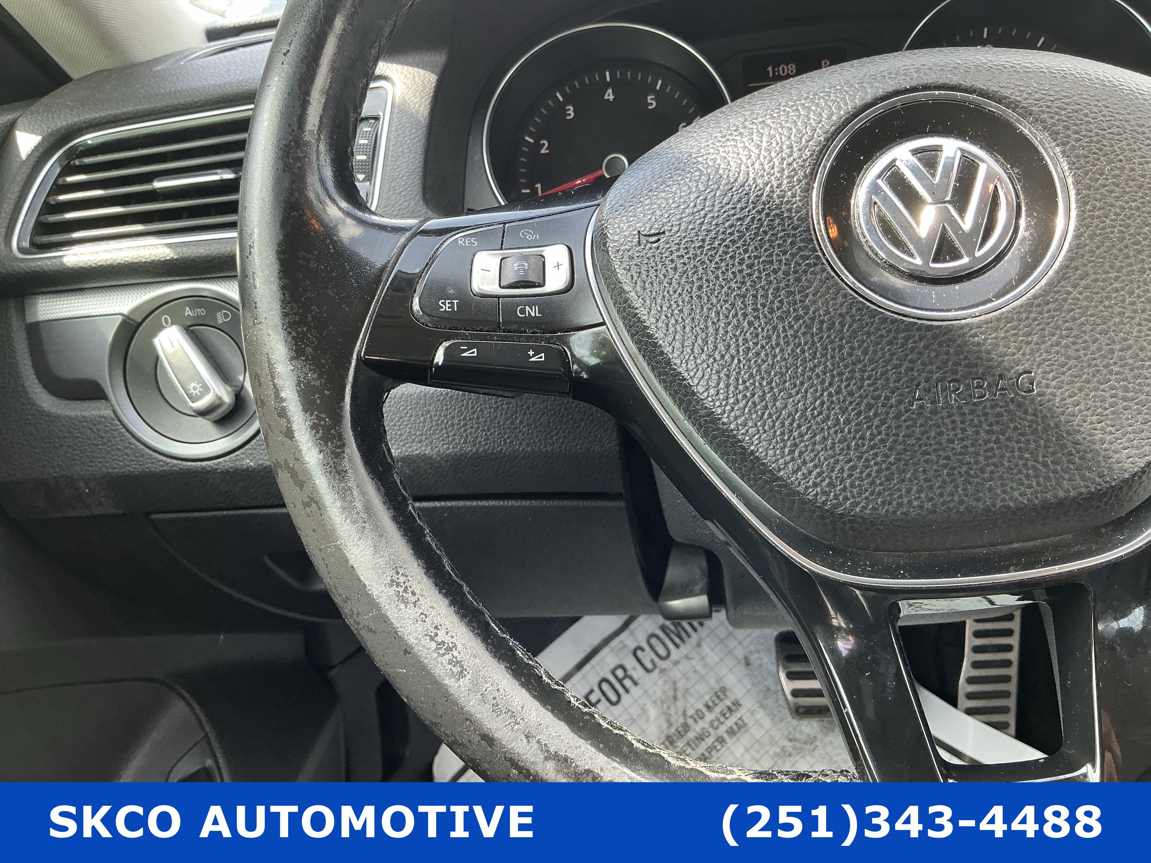 Used 2018 Volkswagen Passat 2.0T R-Line FWD image 19