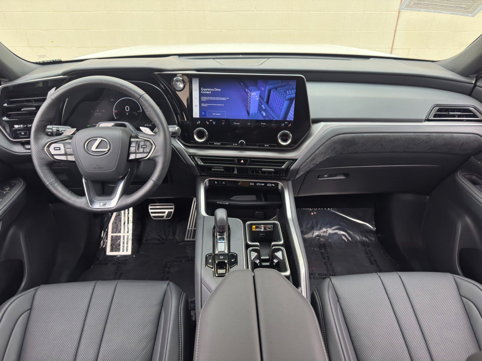 Used 2024 Lexus TX 500h AWD w/ Technology Package image 11
