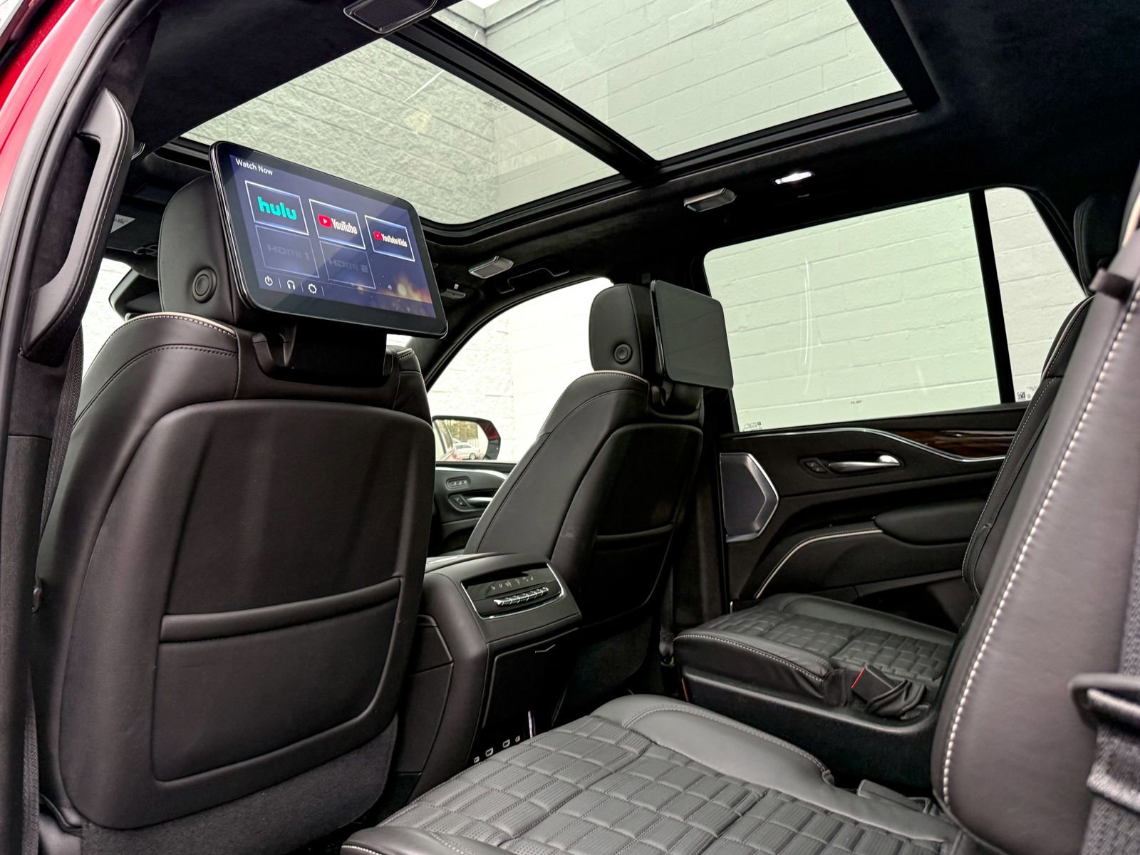 Used 2023 Cadillac Escalade Sport Platinum image 41