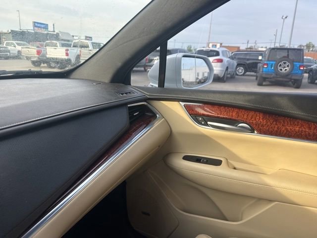 Used 2019 Cadillac XT5 Luxury image 25