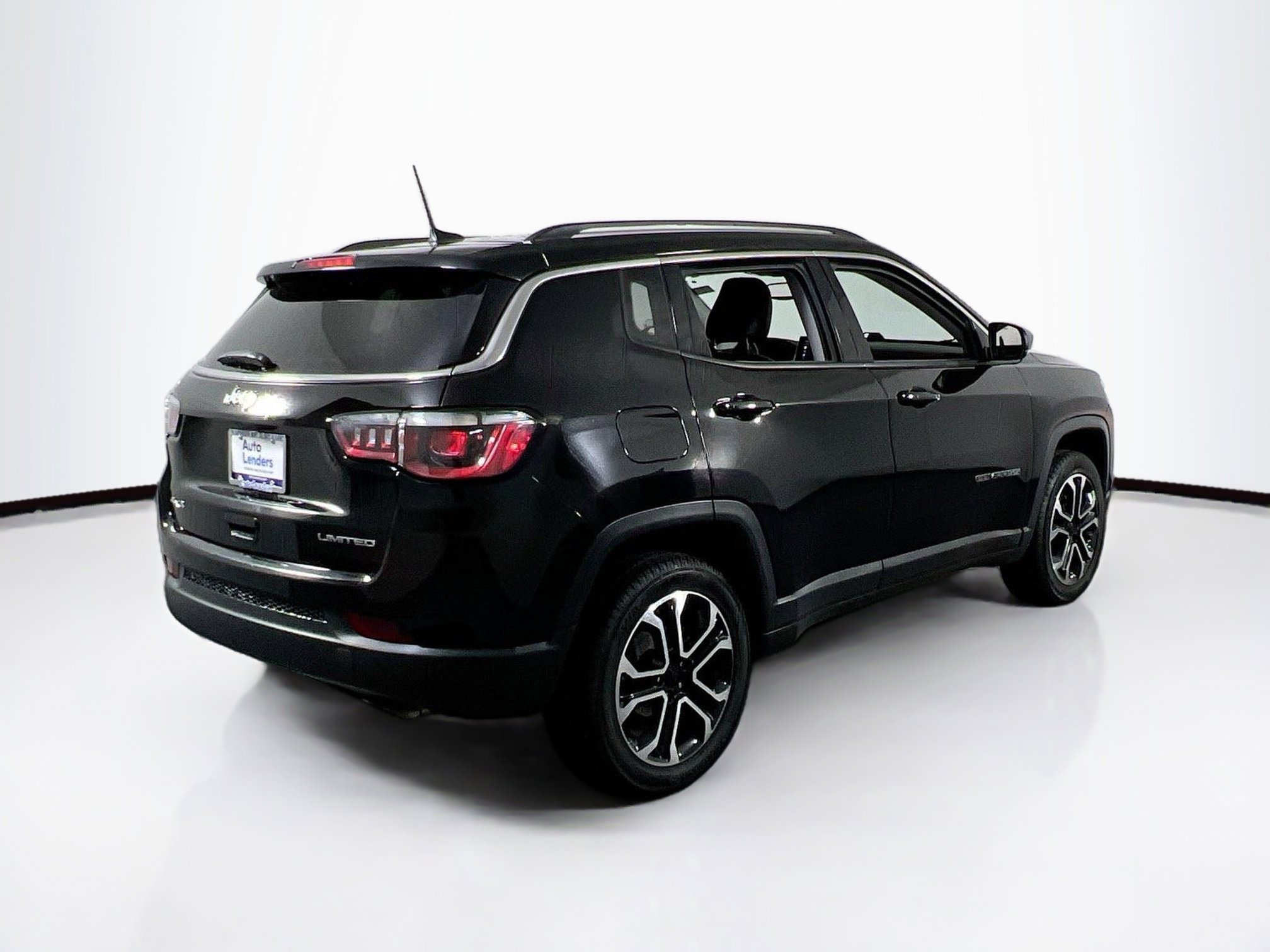 Used 2022 Jeep Compass Limited w/ Sun and Sound Group AWD/4WD image 5