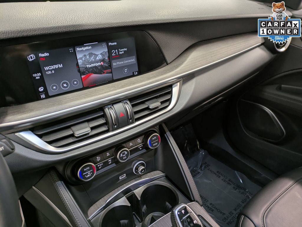 Used 2023 Alfa Romeo Stelvio Ti AWD/4WD image 12
