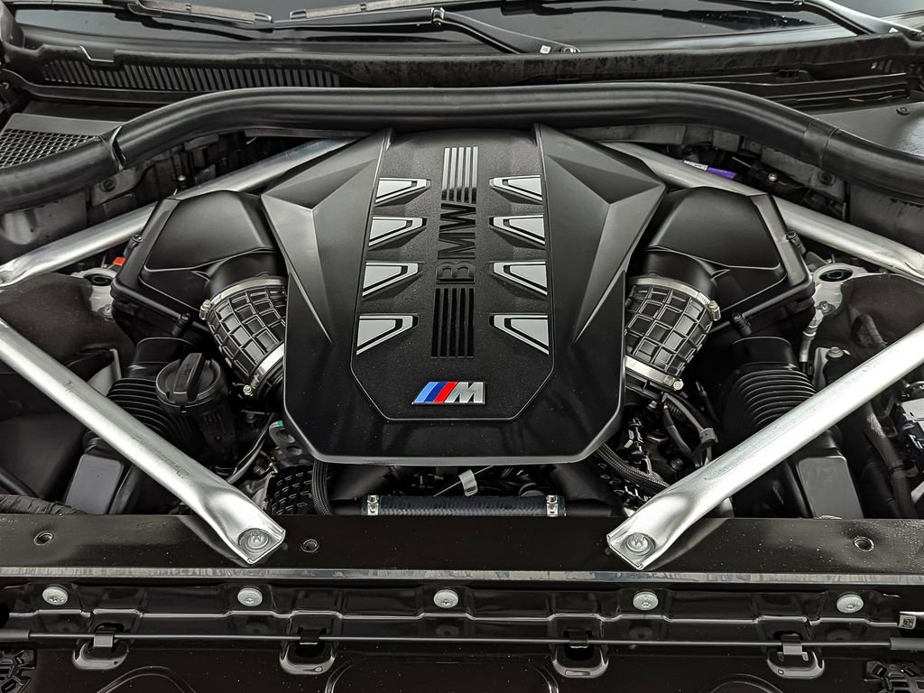 Certified 2025 BMW X7 M60i image 58