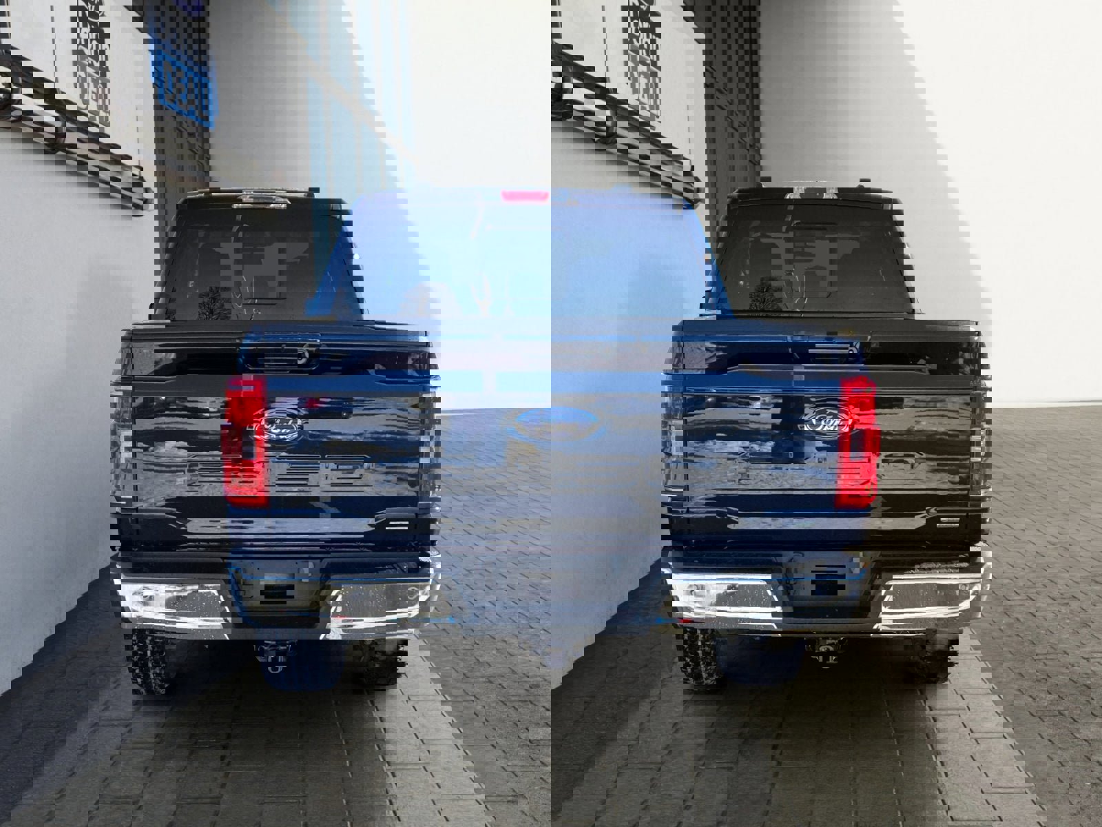 Used 2023 Ford F150 XLT w/ Equipment Group 302A High image 4