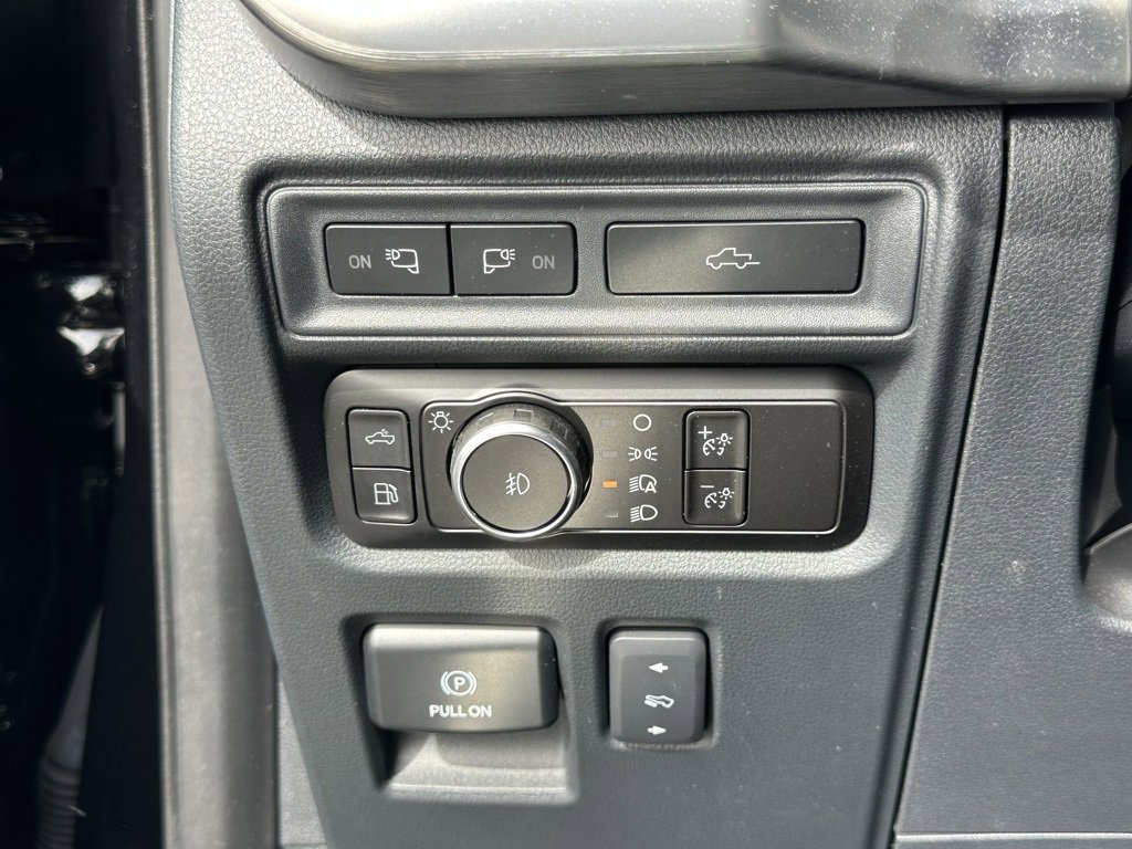 Used 2023 Ford F150 Lariat w/ Max Trailer Tow Package image 37