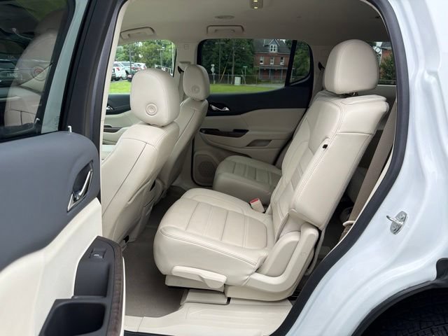 Used 2023 GMC Acadia Denali AWD/4WD image 15