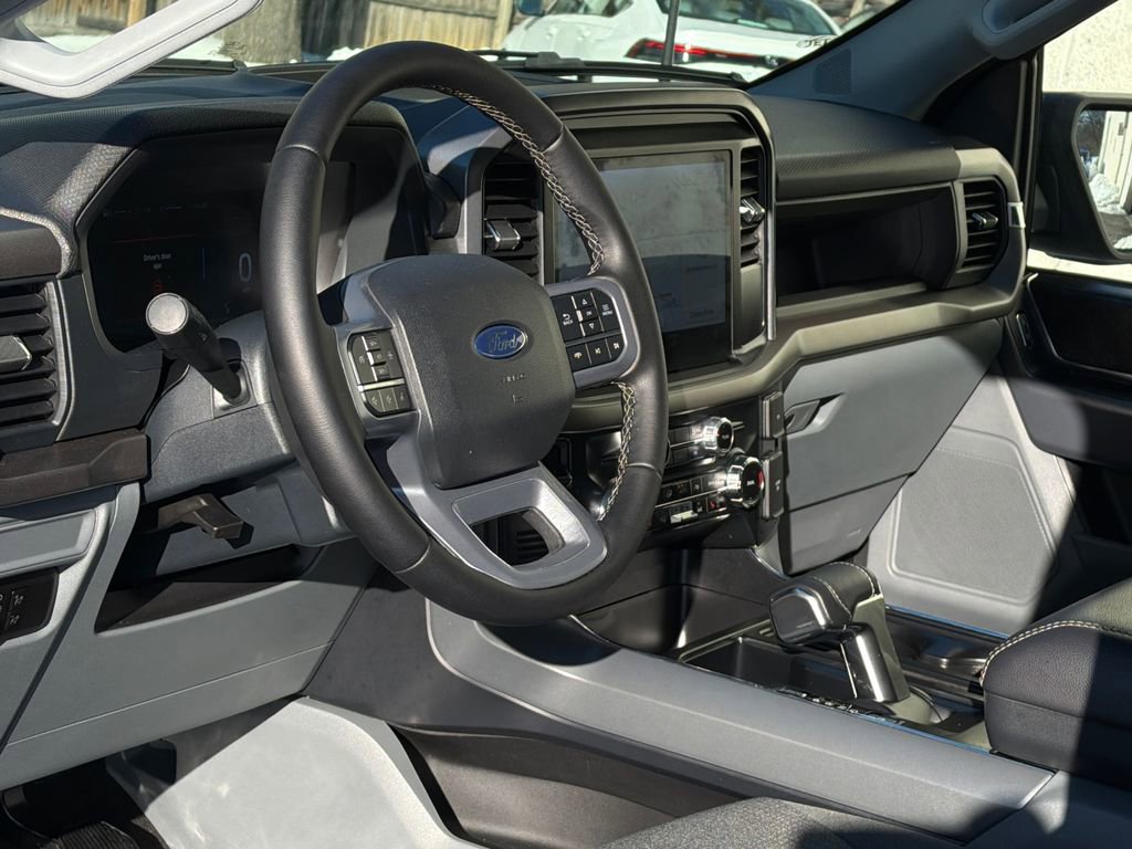 Used 2025 Ford F150 Lightning XLT image 15