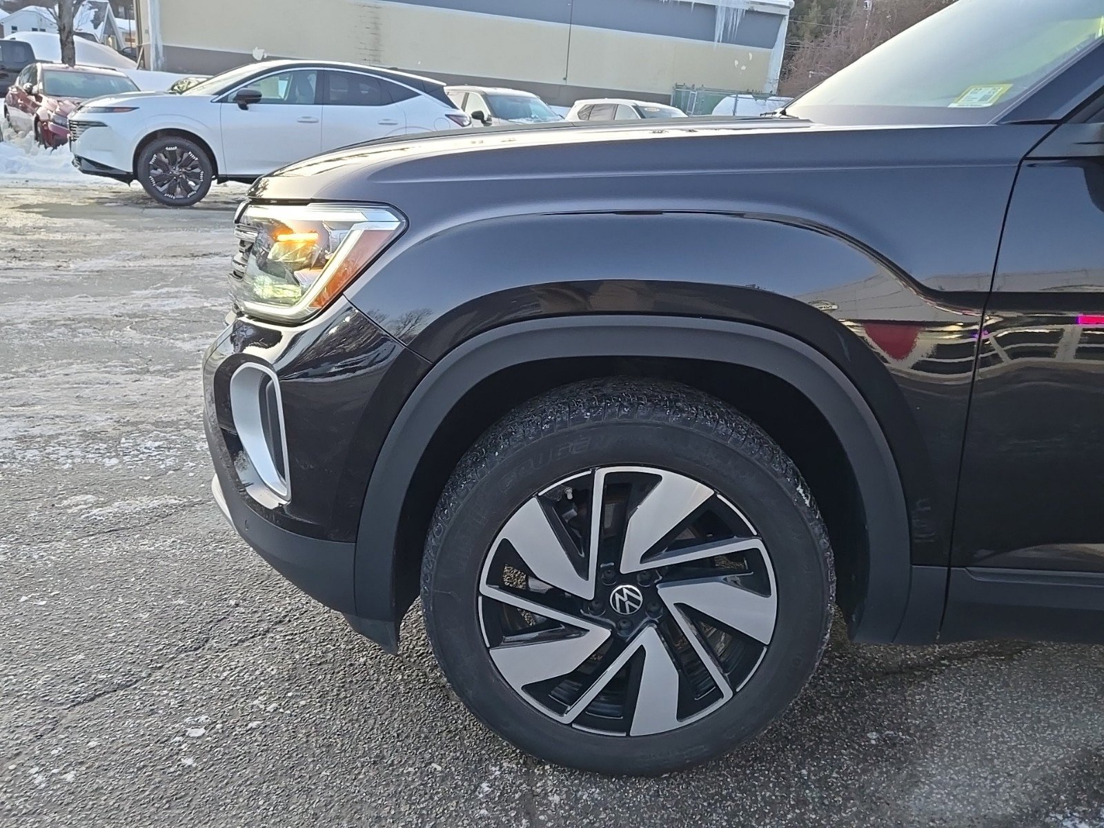 Used 2024 Volkswagen Atlas SE image 4