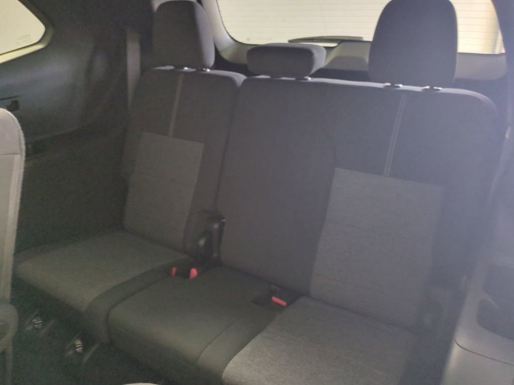 Used 2026 GMC Acadia Elevation image 16