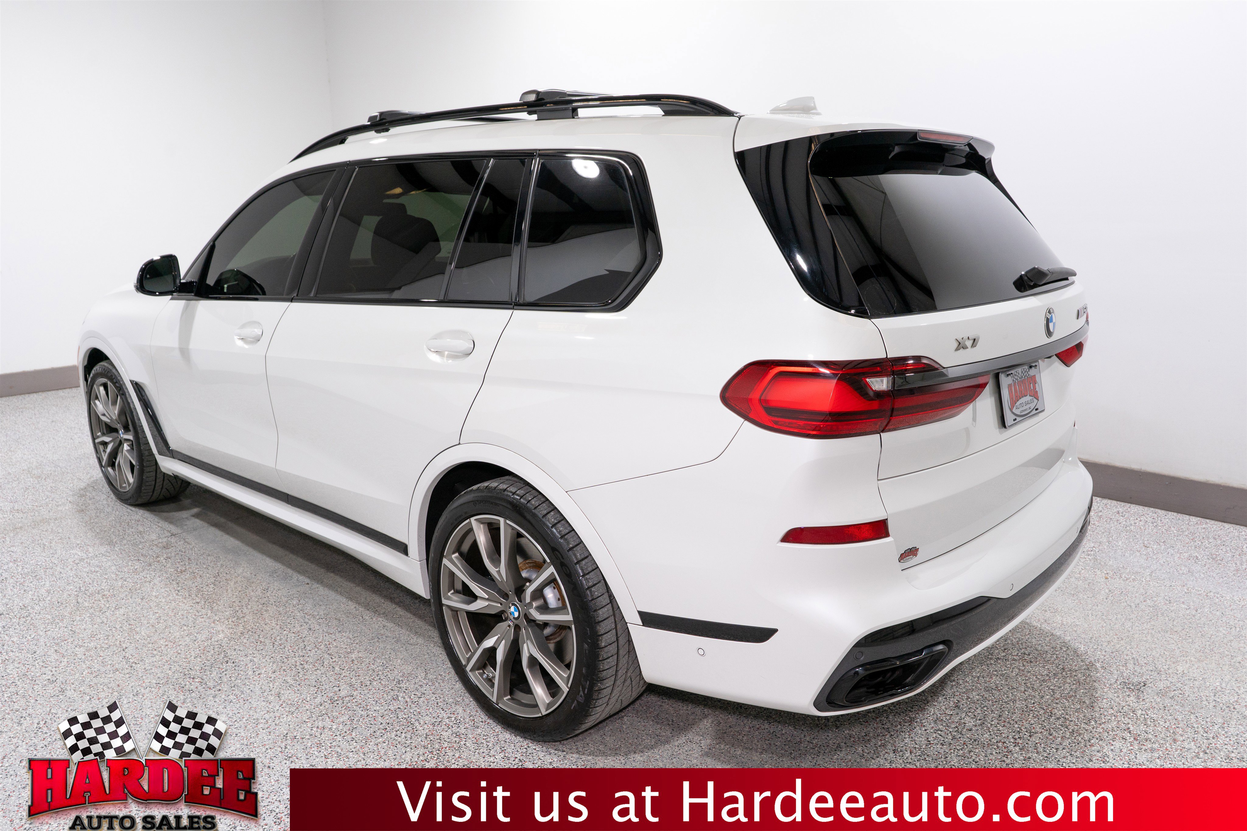 Used 2022 BMW X7 M50i image 3