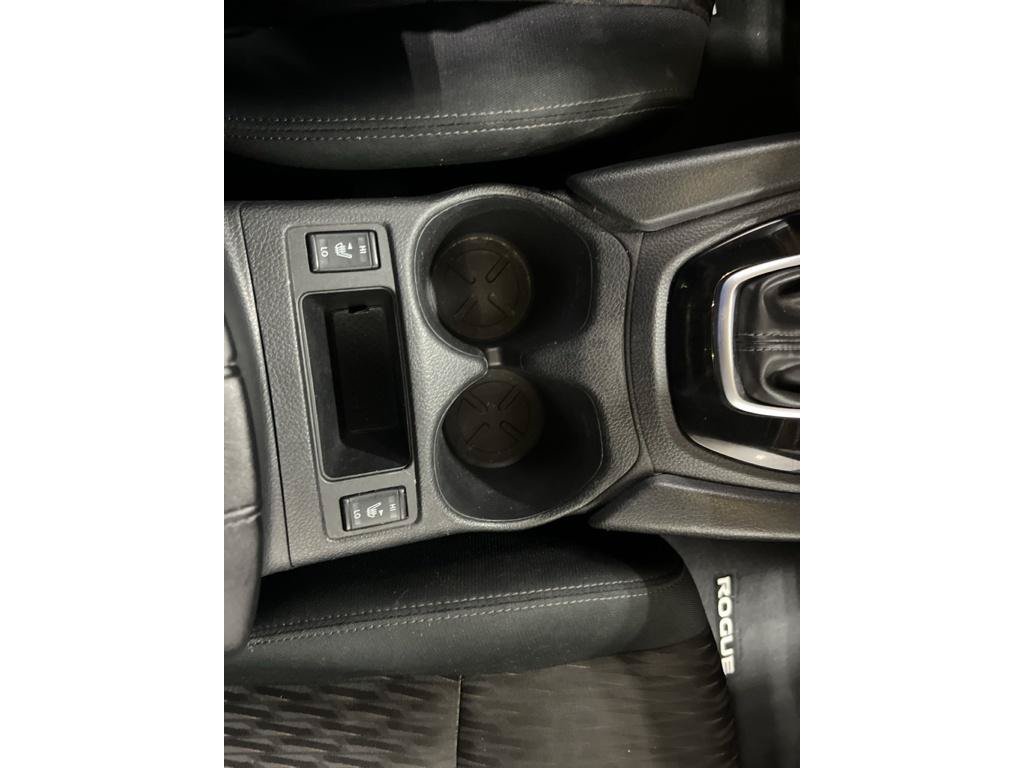 Used 2018 Nissan Rogue S AWD/4WD image 18