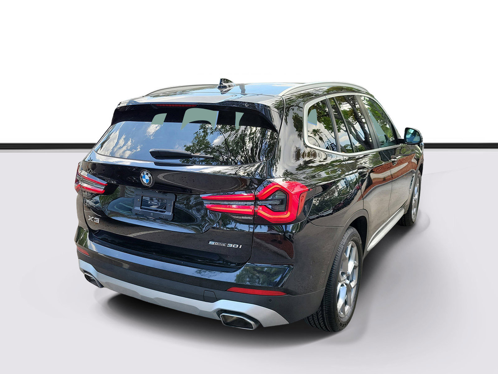 Certified 2024 BMW X3 sDrive30i w/ Convenience Package RWD image 4