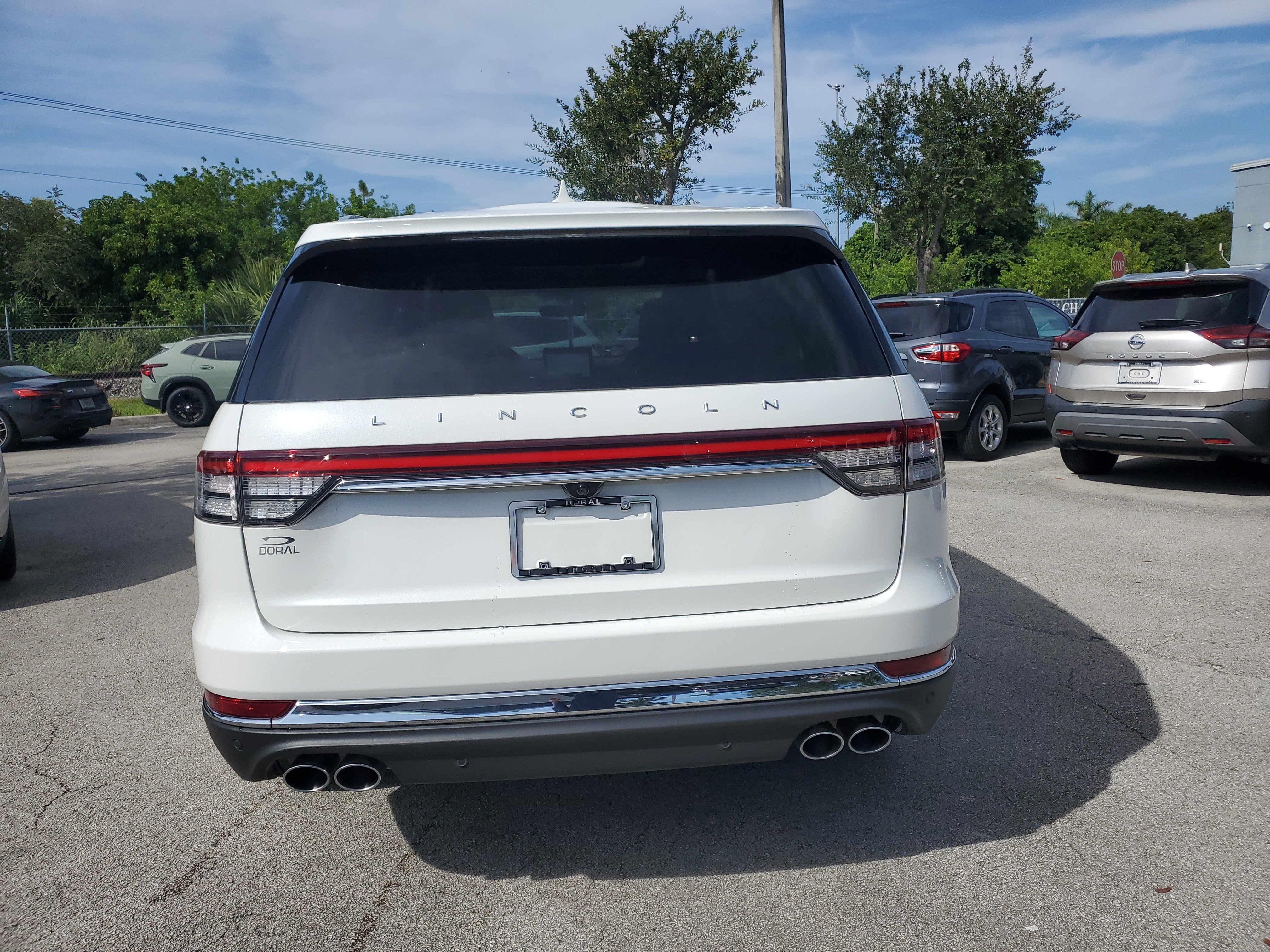 Certified 2023 Lincoln Aviator Reserve image 5