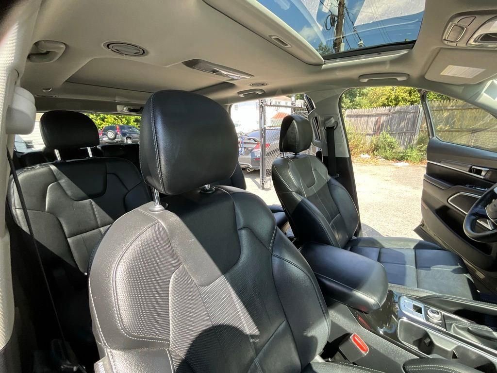 Used 2021 Kia Telluride SX image 38