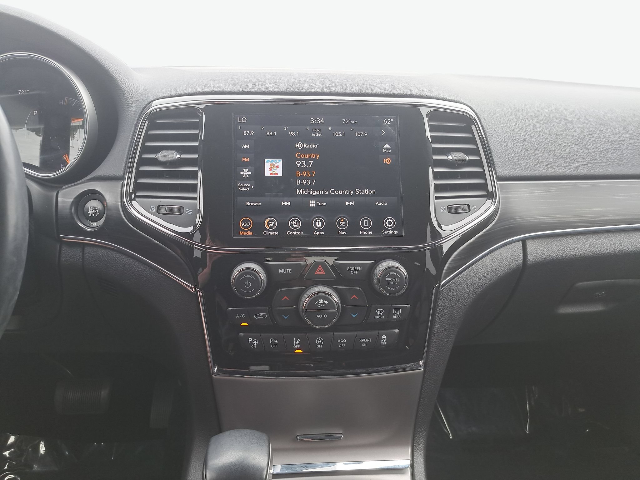 Certified 2021 Jeep Grand Cherokee Limited w/ Quick Order Package 28K 80th AWD/4WD image 21