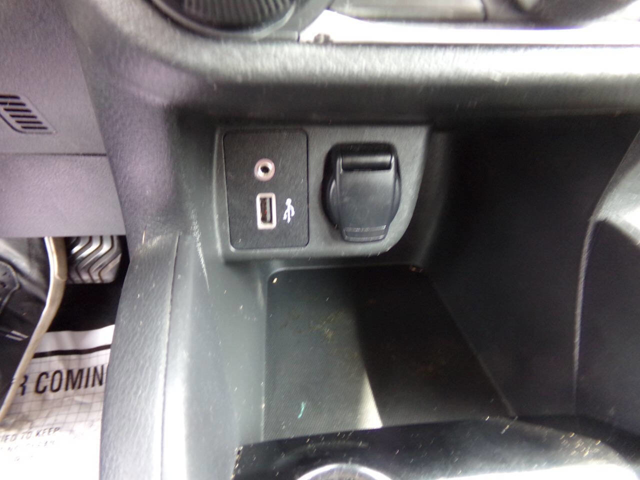 Used 2020 Nissan Versa S image 17
