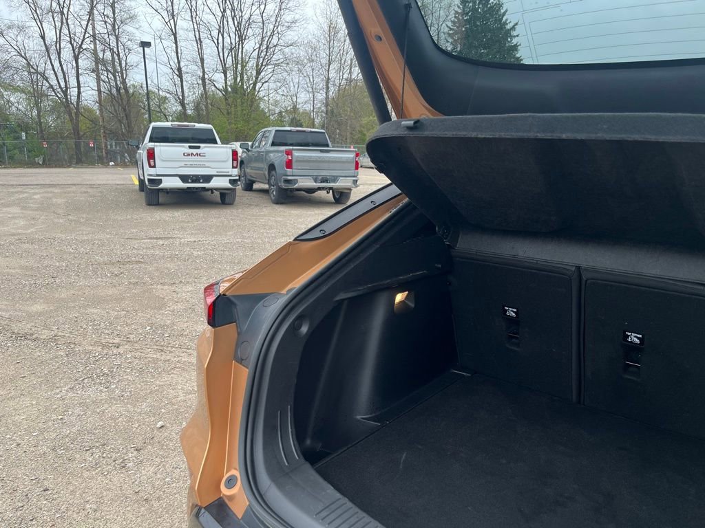 Used 2024 Buick Envista Sport Touring w/ Convenience I Package FWD image 14