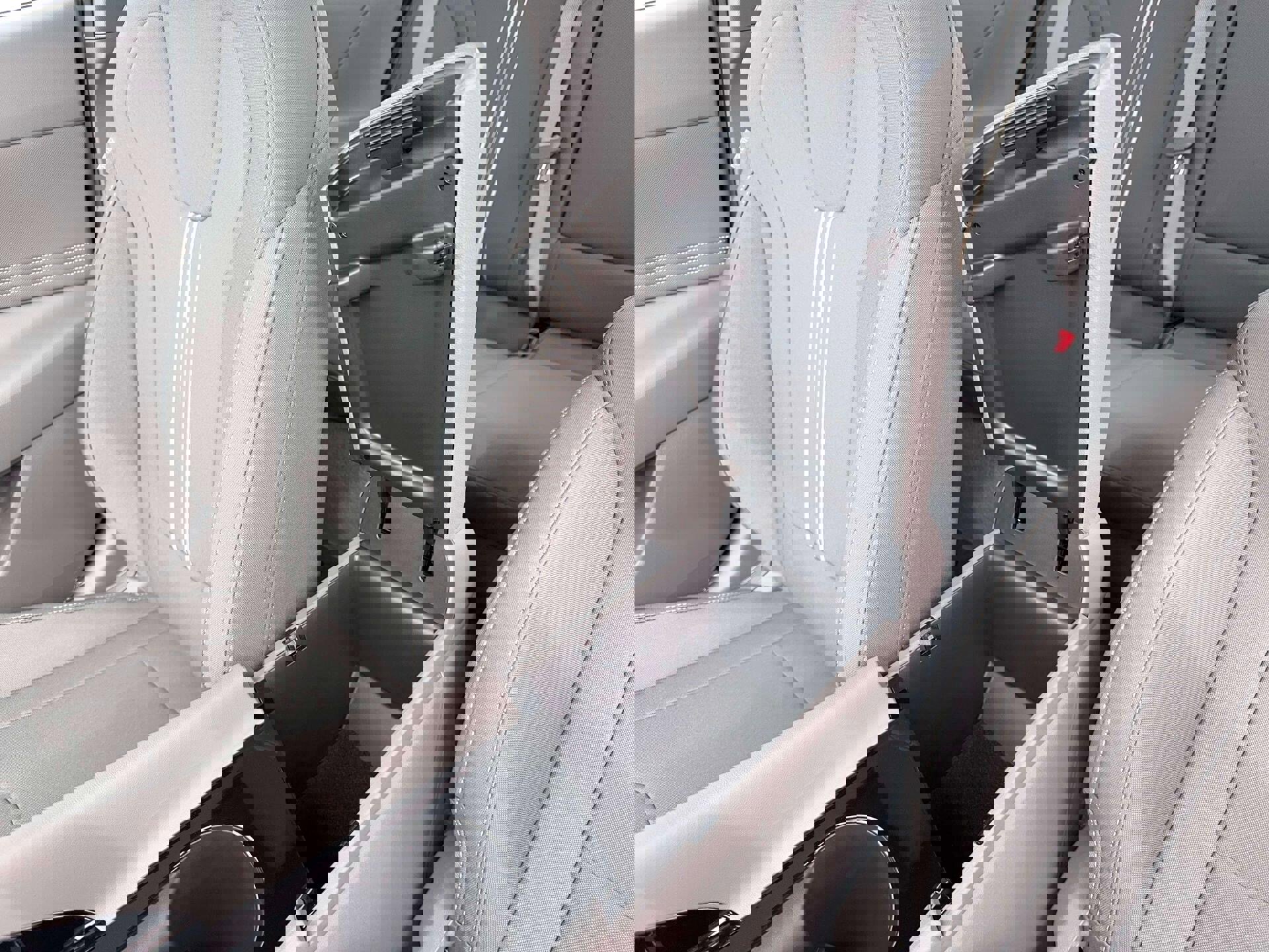 New 2026 Hyundai Elantra SEL Sport Premium image 18