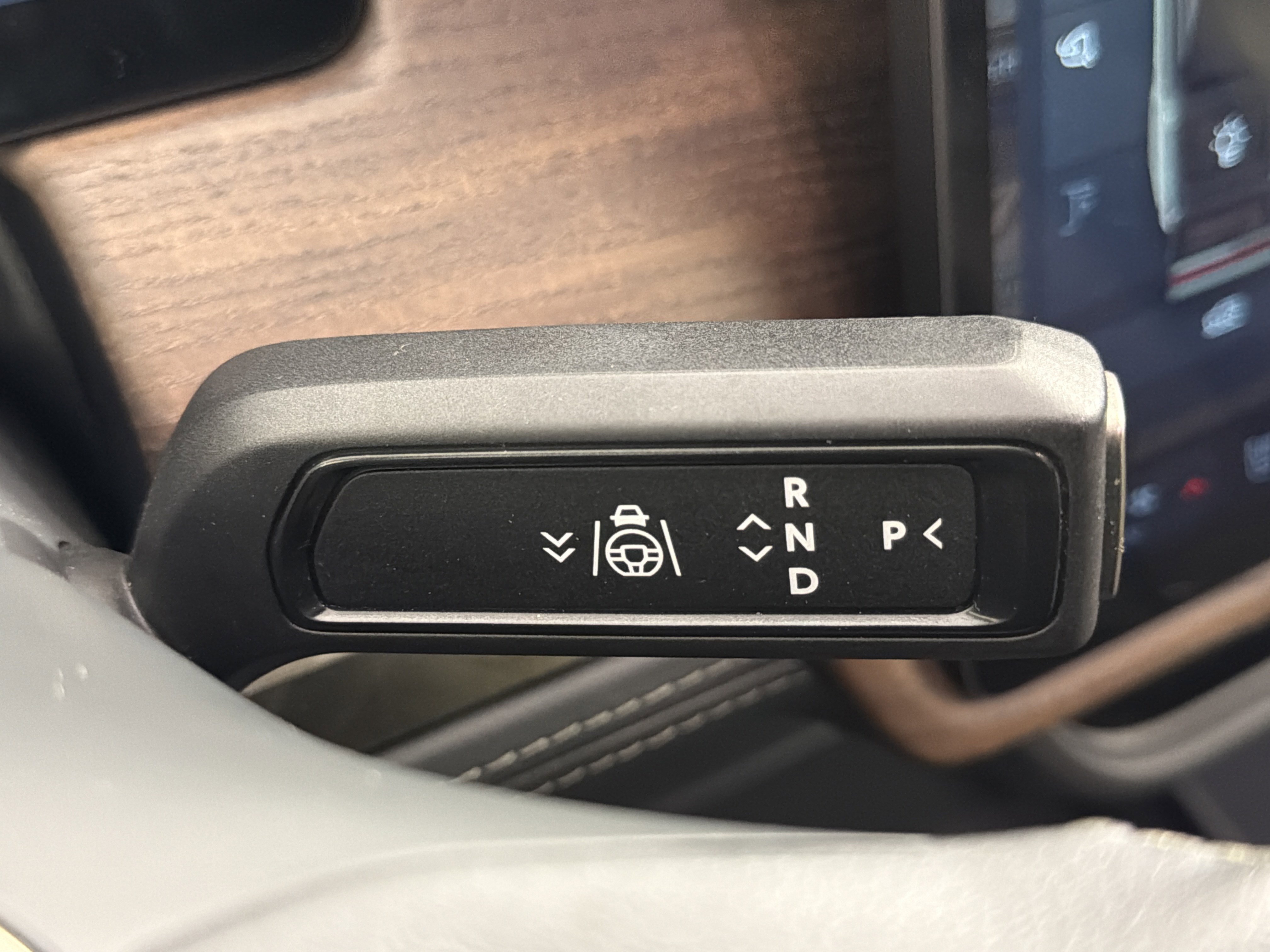 Used 2023 Rivian R1S Launch Edition image 21