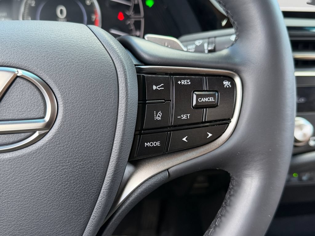 Certified 2025 Lexus ES 350 w/ Premium Package FWD image 17